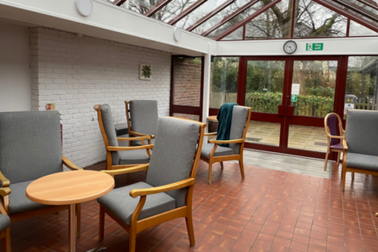 Walton Centre medium conservatory