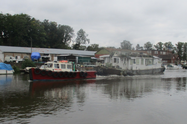 vessel being towed